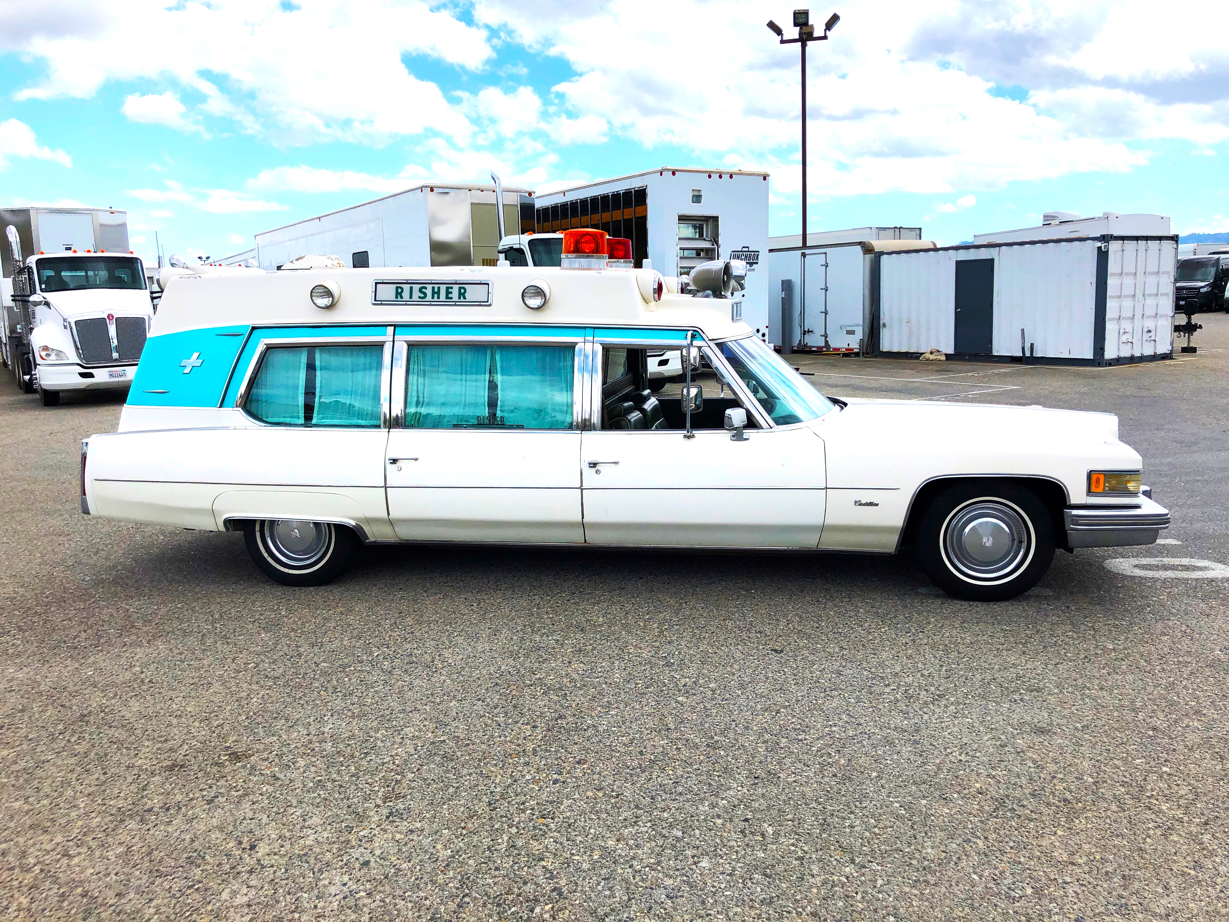 1976 Superior-Cadillac Rescuer Ambulance - Vintage Emergency Vehicles